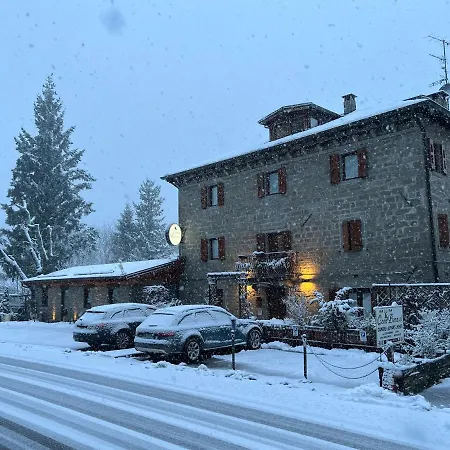 Casa Benassi ,Room&Suite , Con Zona Benessere Riolunato