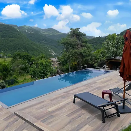Casa Benassi ,Room&Suite , Con Zona Benessere Riolunato