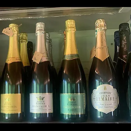 Alojamento de Acomodação e Pequeno-almoço R&b Casa Benassi 3*