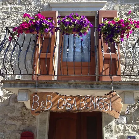 לינה וארוחת בוקר R&b Casa Benassi ריולונאטו