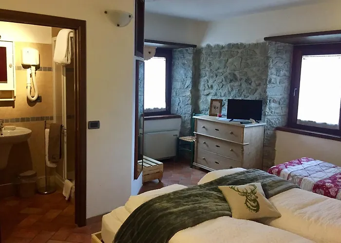 R&b Casa Benassi לינה וארוחת בוקר 3*